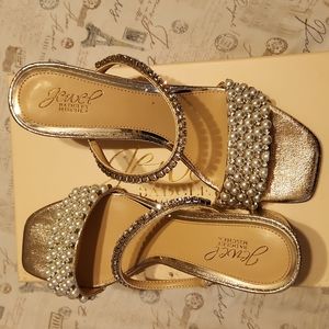 Badgley Mischka jewel sandals gold size 8.5